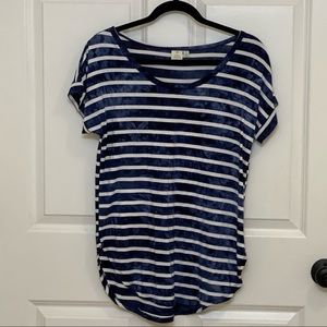 🚩SOLD🚩 Blue and White Stripe Top